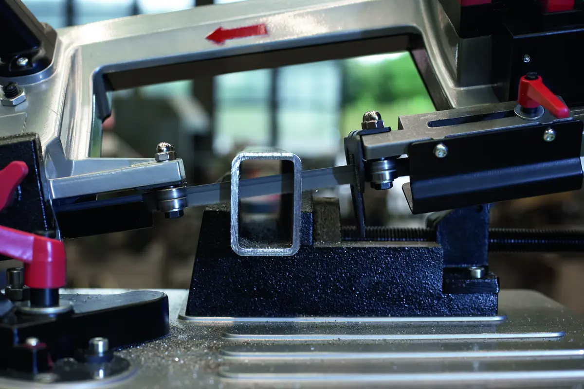 FLEX SBG 4910 230/CEE Metall-Bandsäge
