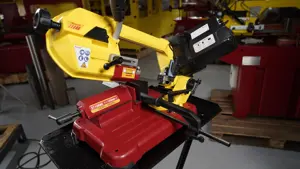 Starrett S1106NG +1 Stk 1440 x 13 x 0,65 mm x 8/12 ZpZ Sägeblatt, Metallbandsäge, 850 Watt, Variable geschwindigkeit 30–80 m/min, Gährung 0-60°