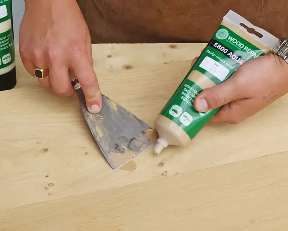 Wood Repair Spachtelmasse Weiß